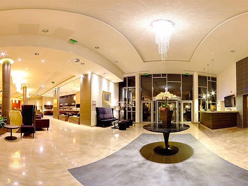 Azur Premium Hotel Siofok Exterior photo